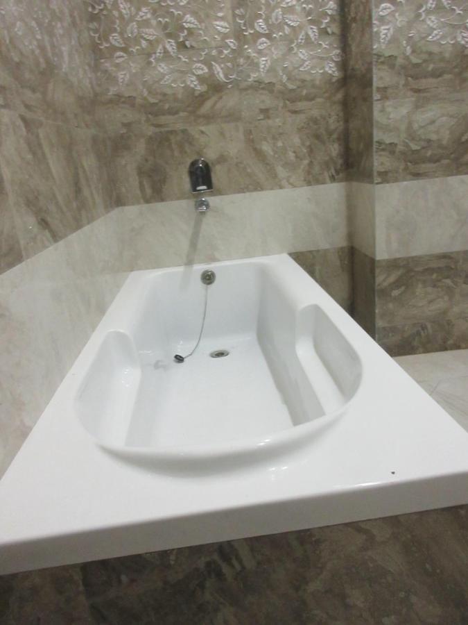 אגרה Riya Palace מראה חיצוני תמונה
